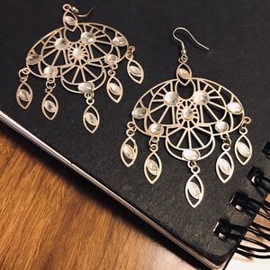 EARRINGS💡 Silver-tone Jeweled Chandelier Earrings